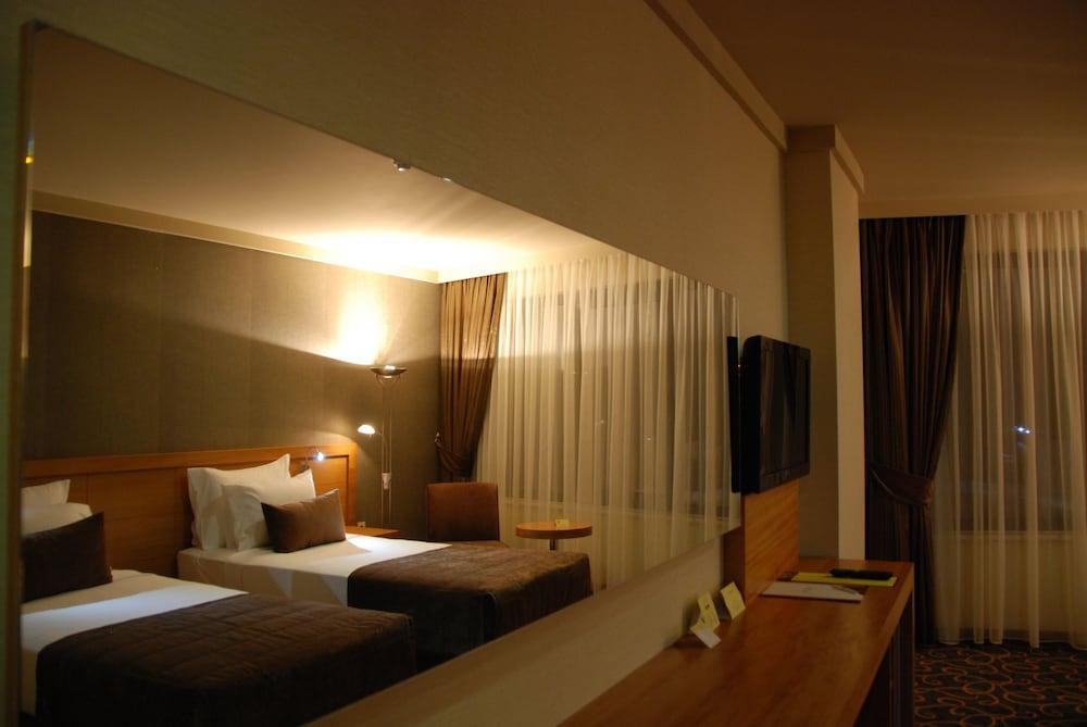 Volley Hotel Измир Экстерьер фото