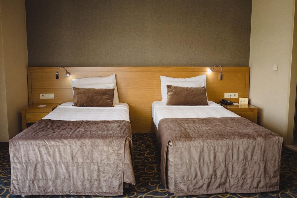 Volley Hotel Измир Экстерьер фото