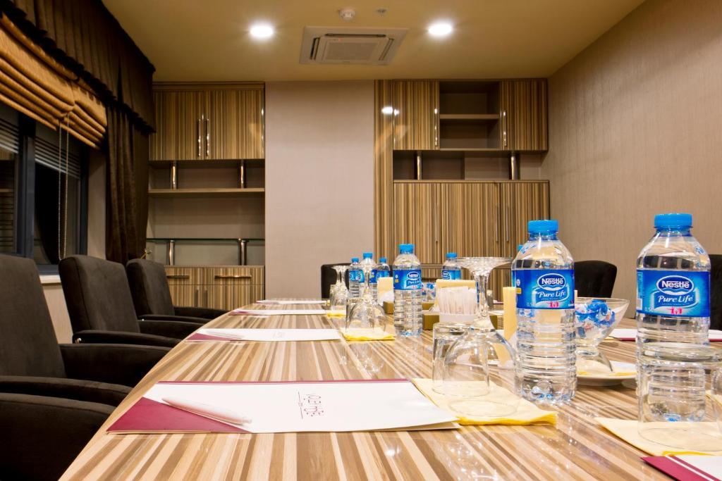 Volley Hotel Измир Экстерьер фото
